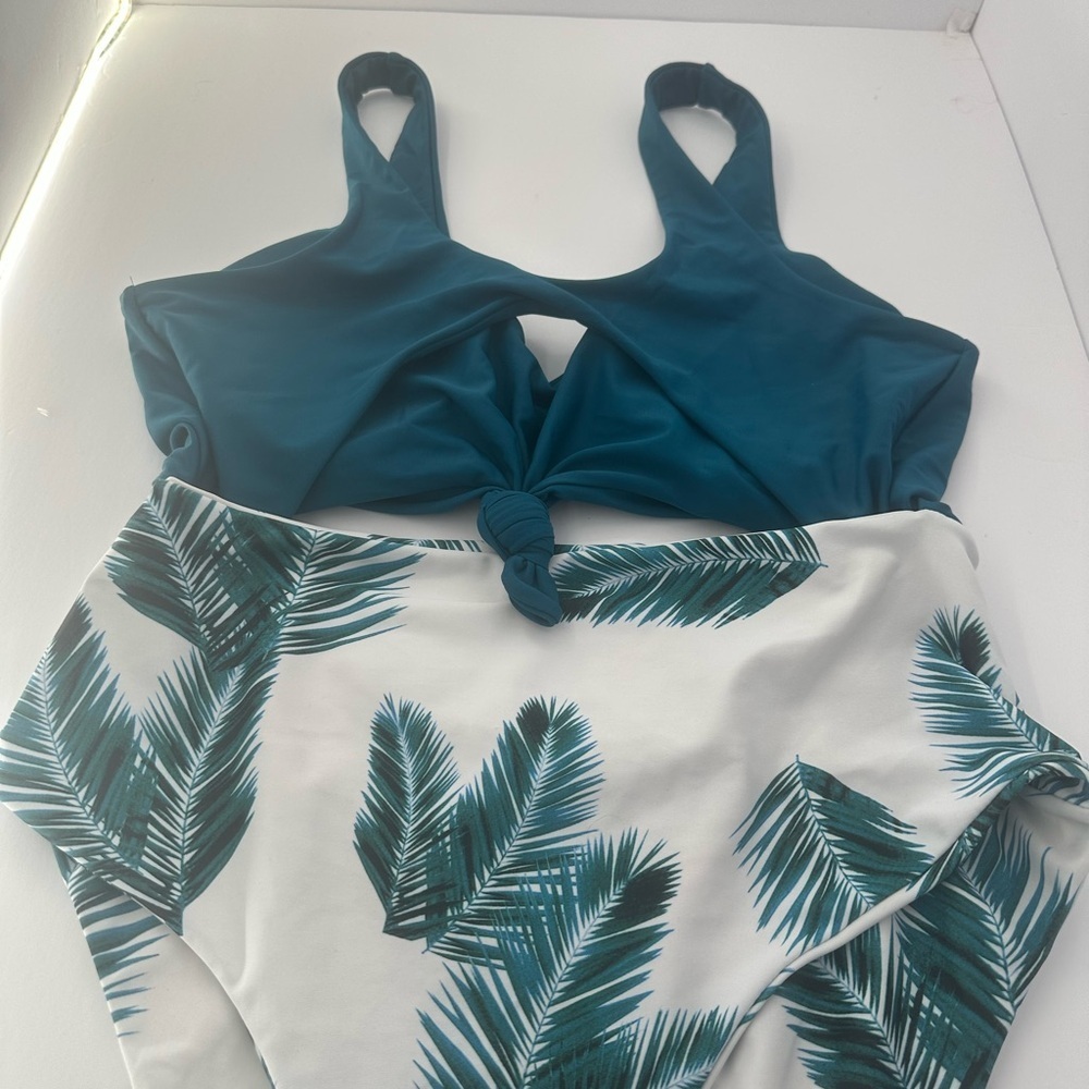 Teal Knot Front One-Piece Swimsuit with Palm Print Size XL - Picture 3 of 5
